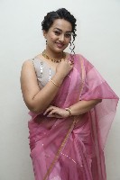 Ester Noronha Pictures